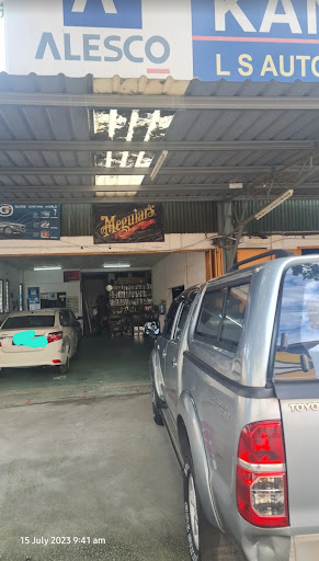 L S Auto Spray Centre