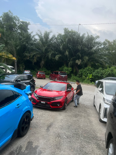 PAKAR CAT BUMIPUTERA