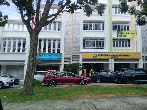 Kitty Meow Meow Pet Mart