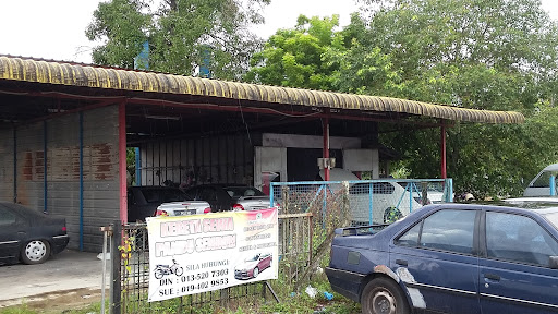 Bengkel Mengetuk Dan Cat Kereta He Long