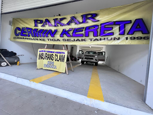 PAKAR CERMIN KERETA