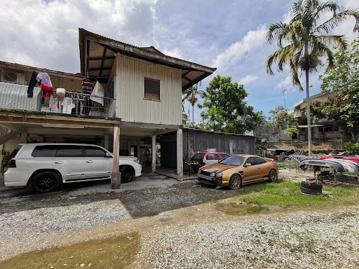 CHAN CAR AUTO SPRAYING CENTRE