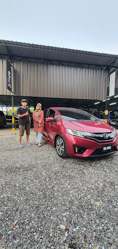 Glosswërk Automobile Refinish - Pakar Cat Kenderaan