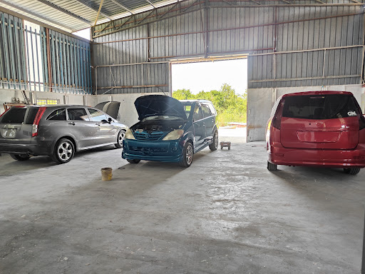 Bengkel Cat & Ketuk Kereta,Mawar Spray Work Enterprise,Melaka.