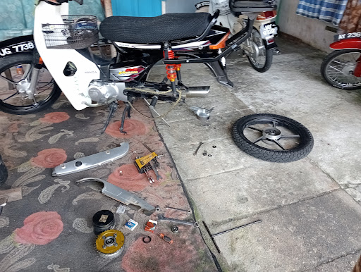 ZIMAR GARAGE Bengkel MOTORSIKAL baik pulih dan cat