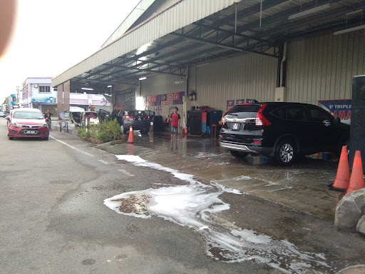 SNOW CARWASH R.TRIPLE
