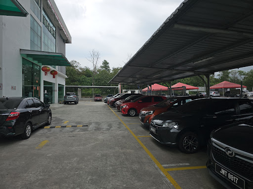 PERODUA SERVICE CENTRE SENAI