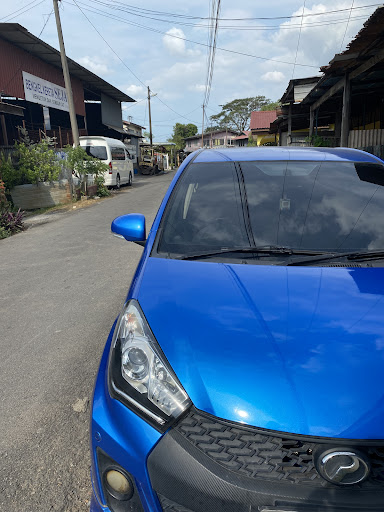 Bengkel Kereta Sejati Mengetuk Dan Sembur Cat