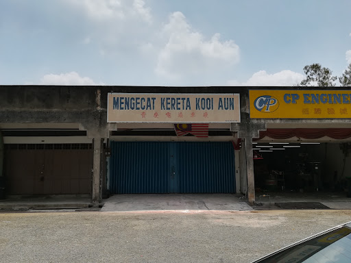 Mengecat Kereta Kooi Aun