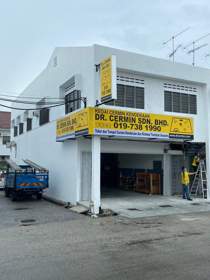 kedai cermin kereta tan
