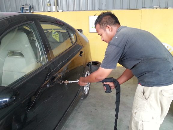 Shine Workshop Bengkel Mengetuk Dan Mengecat Kereta 1 shine workshop bengkel mengetuk dan mengecat kereta